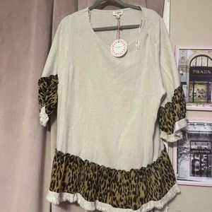 Umgee Womens Linen Blend Animal Print Bell Sleeve Ruffle Hem Top Blouse Size M